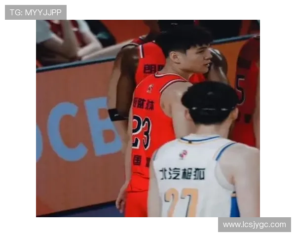 郭士强观战杰曼三分轰北京大胜青岛